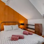 Sunshine Madragoa Apartment Lisbon